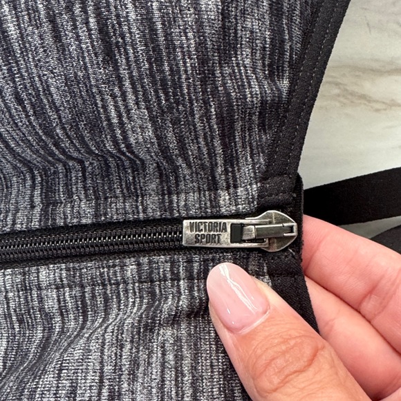 Women's Gray Sports Bra C36 - Picture 3 of 7